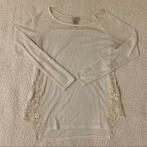 Crochet Accent Top-Size M